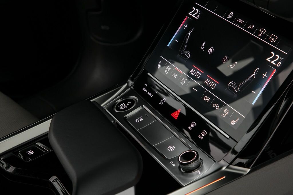 Audi e-tron SUV 0,0 300 kw