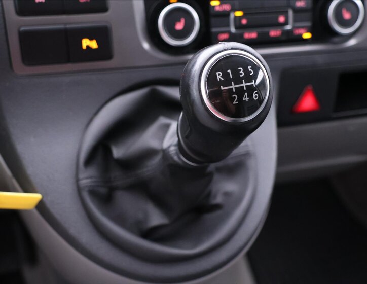 Volkswagen California Kombi 2,0 l 132 kw