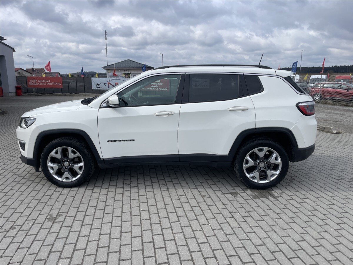 Jeep Compass SUV / Terénní 2,0 l 103 kw