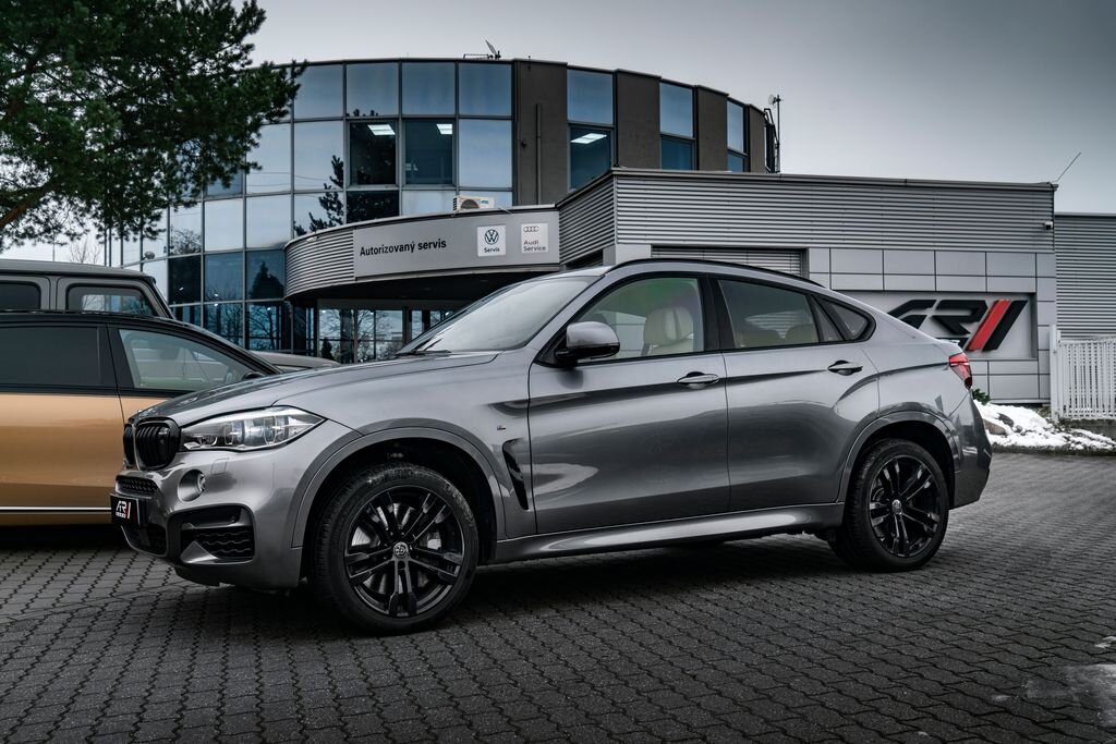 BMW X6 SUV / Terénní 3,0 l 280 kw