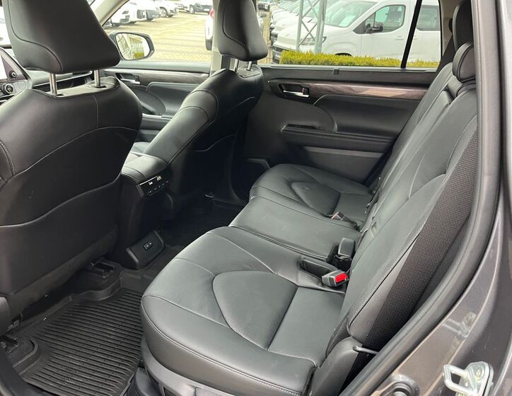 Toyota Highlander 15