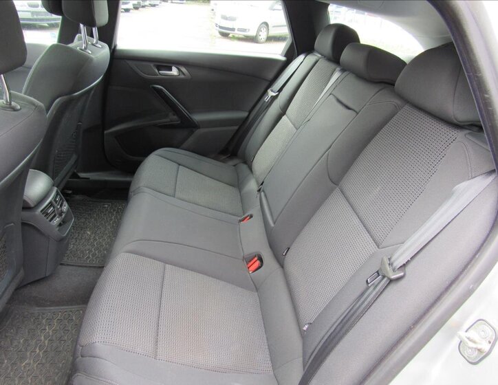 Peugeot 508 Kombi 2,0 l 103 kw