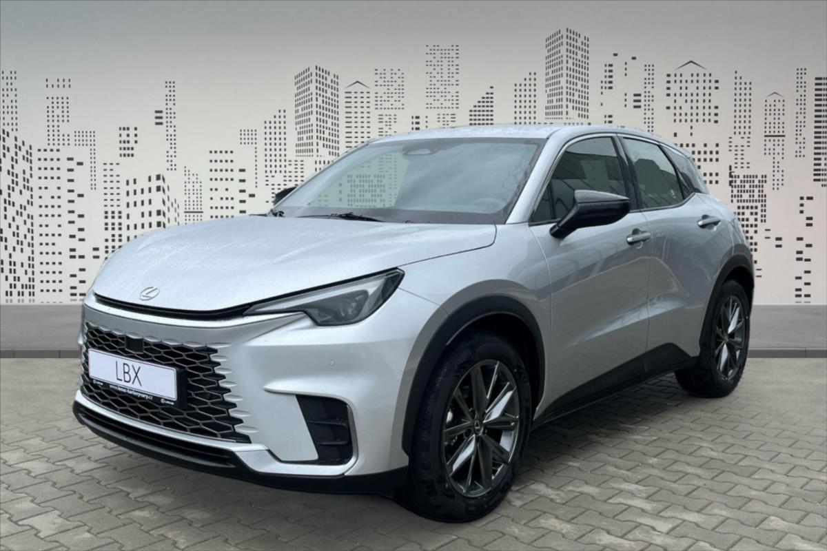 Lexus LBX