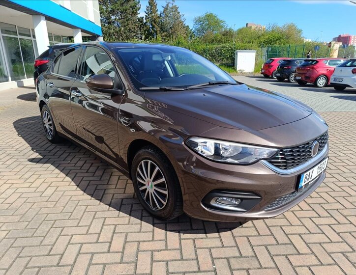 Fiat Tipo Sedan / Limuzína 1,4 l 70 kw