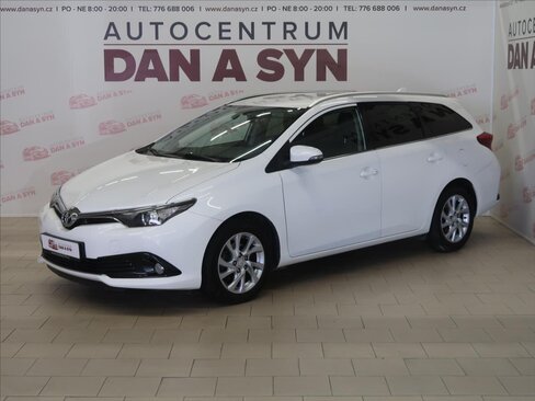 Toyota Auris Kombi 1,6 l 97 kw