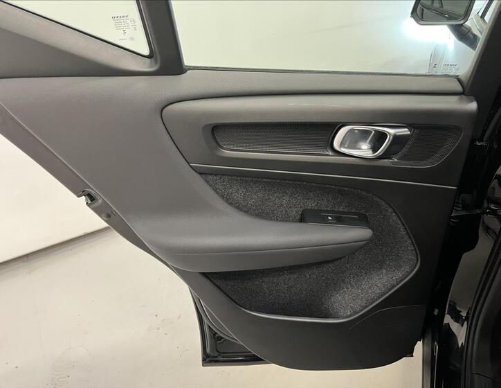 Volvo XC40 30