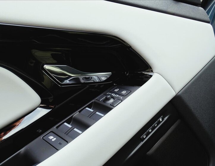 Land Rover Range Rover Evoque SUV / Terénní 2,0 l 120 kw