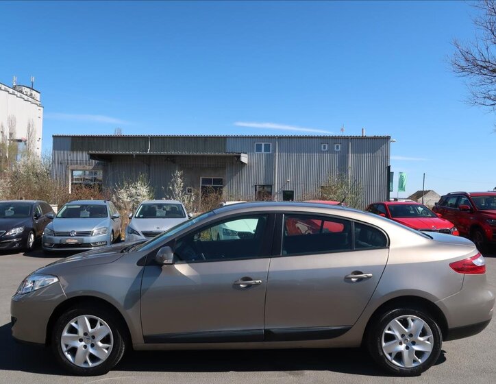Renault Fluence Sedan / Limuzína 1,6 l 81 kw
