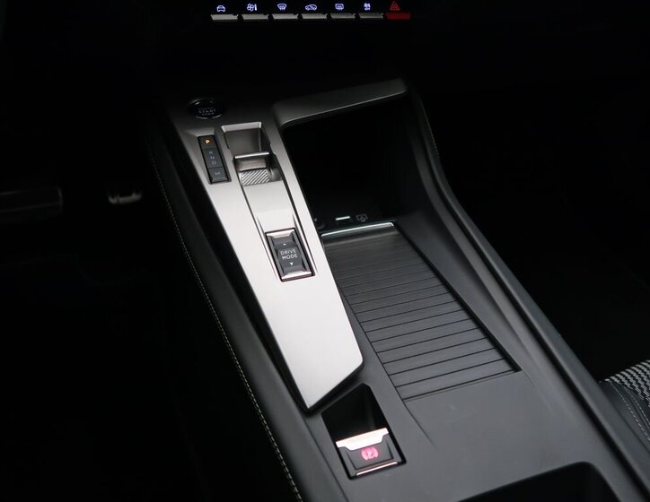 Peugeot 308 Kombi 1,2 l 96 kw