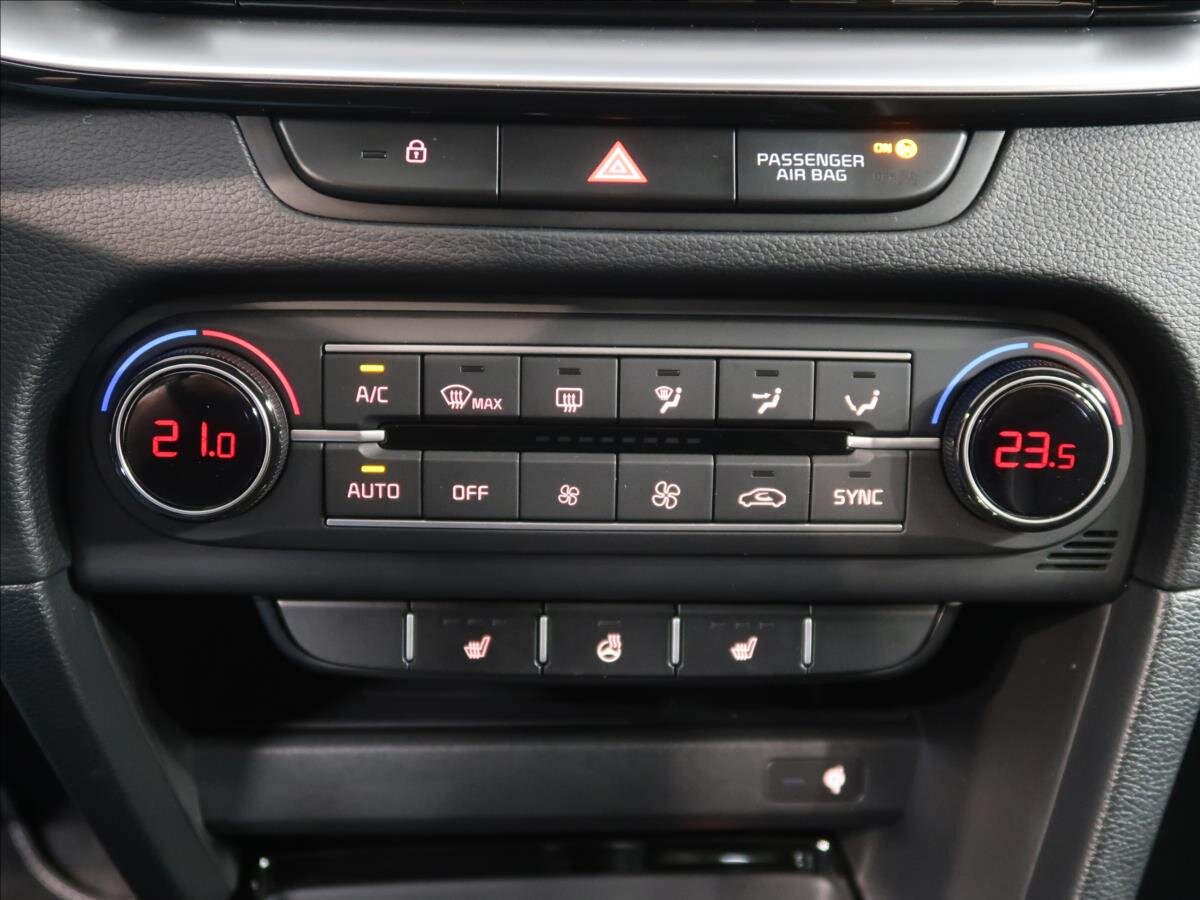 KIA XCeed SUV / Terénní 1,5 l 103 kw