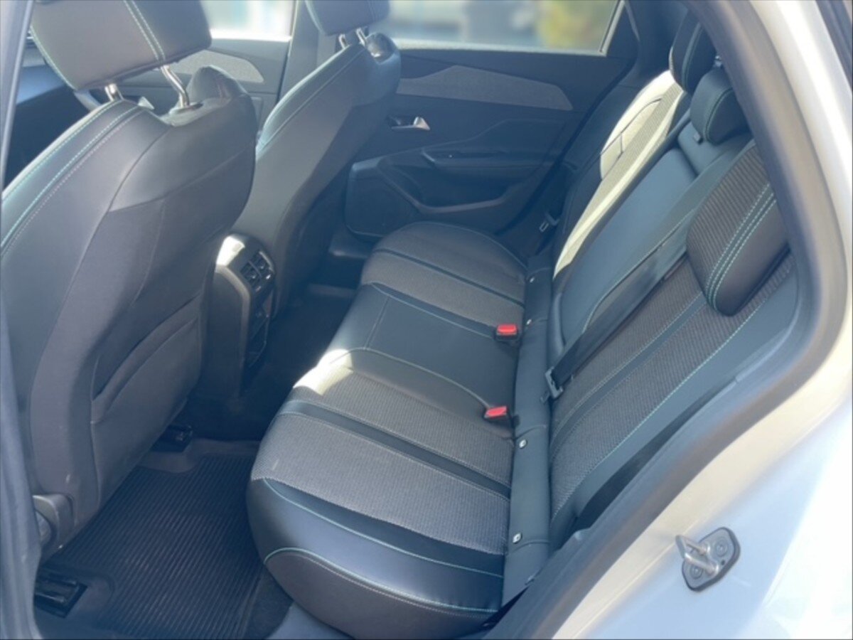 Peugeot 308 Kombi 1,5 l 96 kw