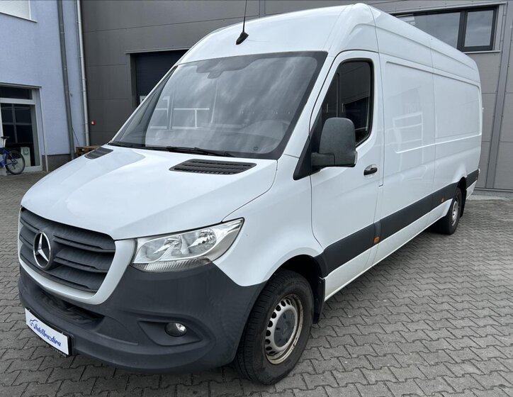 Mercedes-Benz Sprinter 3