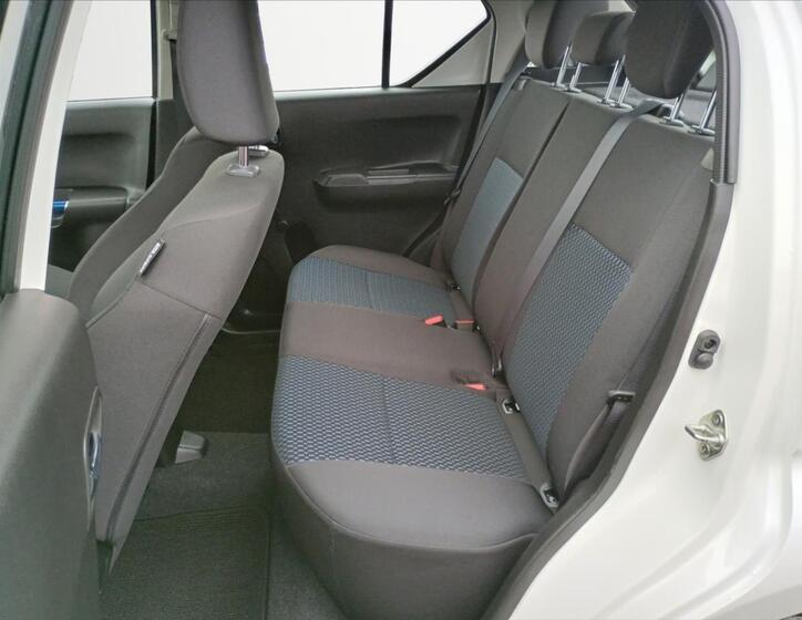 Suzuki Ignis 17