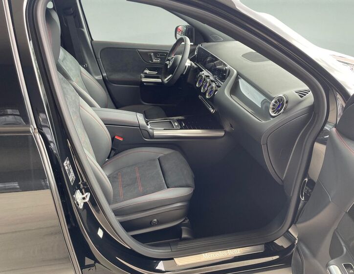 Mercedes-Benz GLA 15