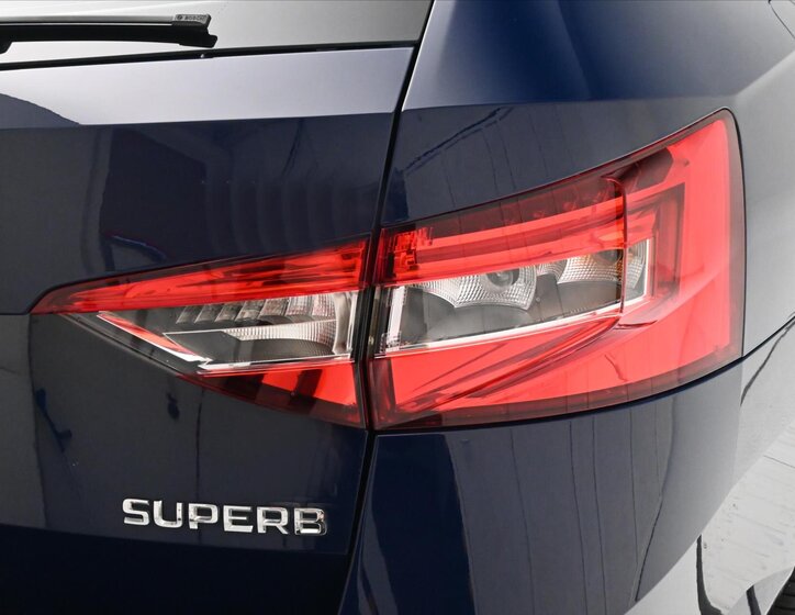 Škoda Superb 28