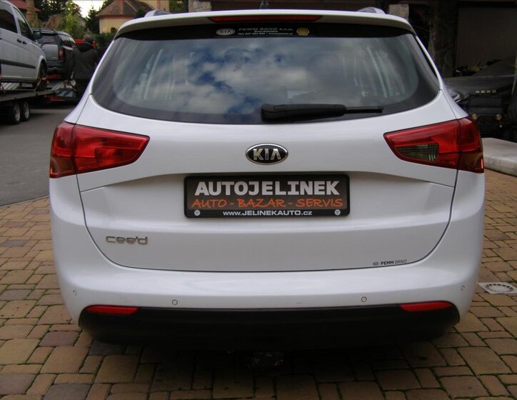 KIA Ceed 4