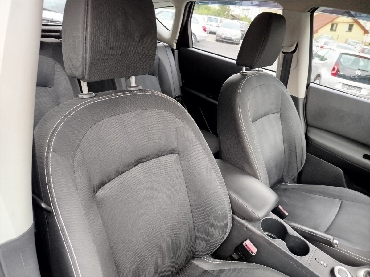 Nissan Qashqai SUV 2,0 l 110 kw