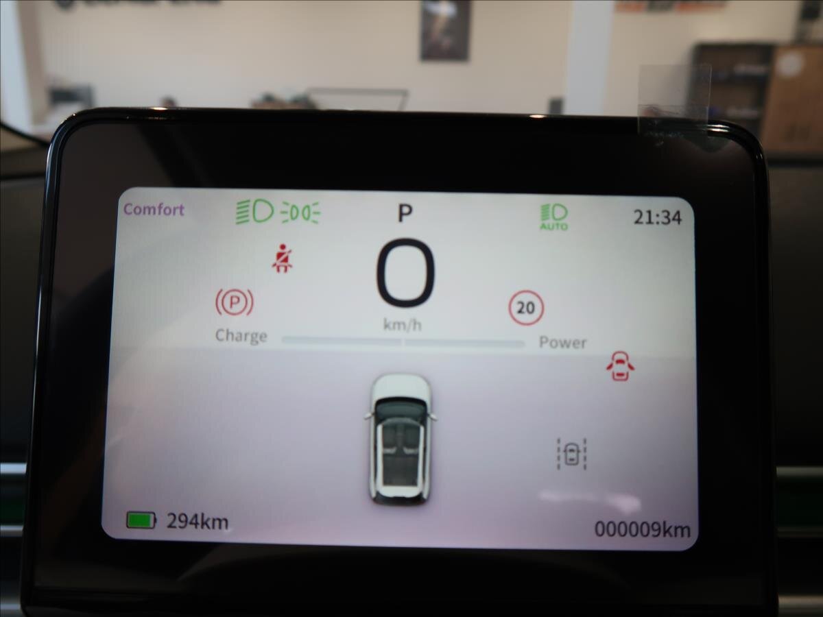 Dongfeng Box Hatchback 0,0 70 kw