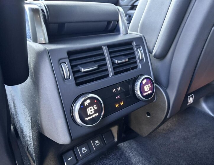 Land Rover Discovery SUV / Terénní 3,0 l 221 kw