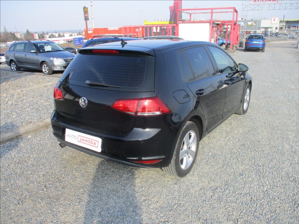 Volkswagen Golf Hatchback 1,2 l 77 kw
