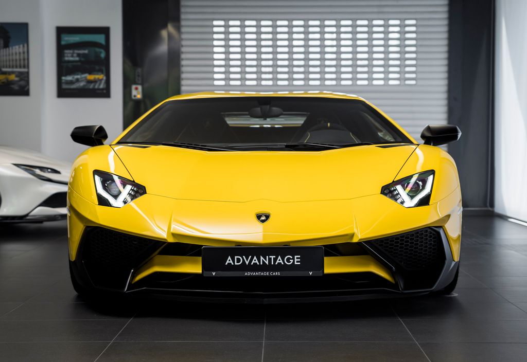 Lamborghini Aventador