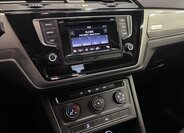 Volkswagen Touran 7