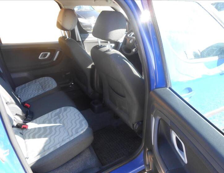 Škoda Roomster 18