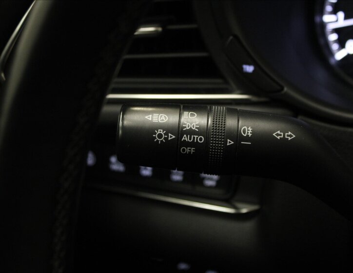 Mazda CX-30 SUV / Terénní 2,0 l 132 kw