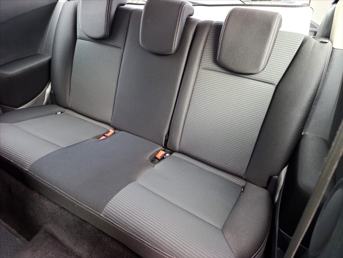 Renault Clio Hatchback 1,1 l 55 kw