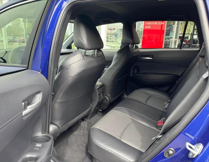 Toyota Corolla Cross 13