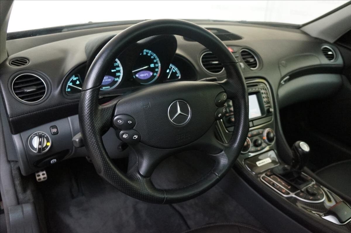 Mercedes-Benz SL Kabriolet 5,5 l 471 kw