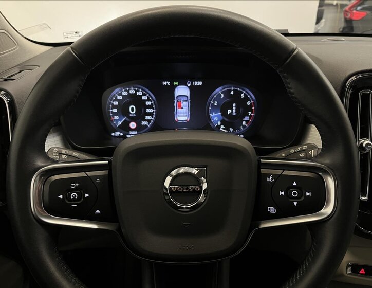 Volvo XC40 SUV 1,5 l 120 kw