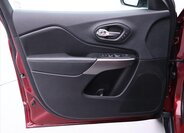 Jeep Cherokee SUV 3,2 l 200 kw