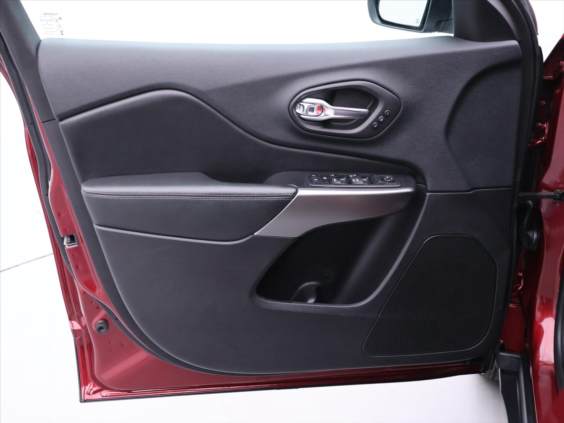 Jeep Cherokee SUV 3,2 l 200 kw