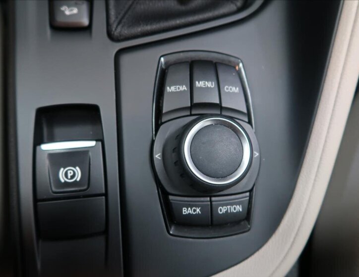 BMW X1 SUV 2,0 l 110 kw