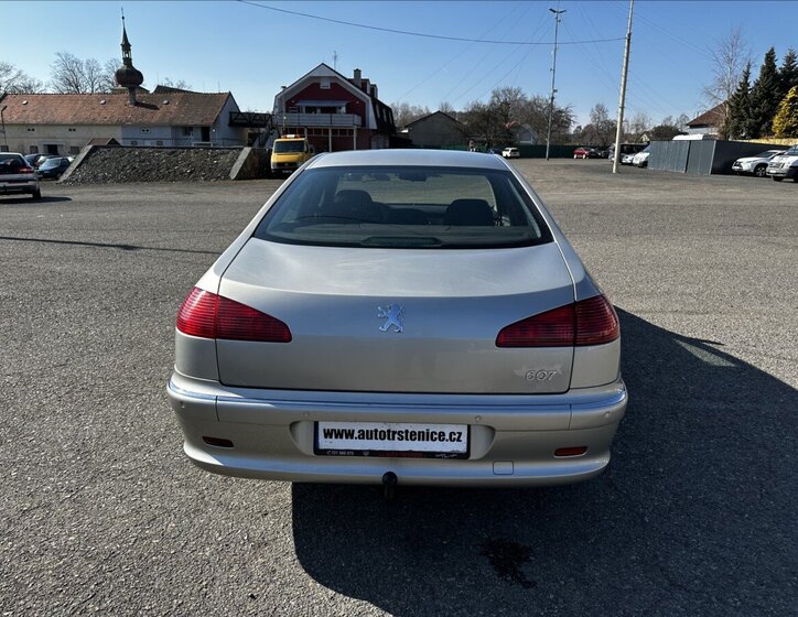 Peugeot 607 Sedan / Limuzína 2,0 l 100 kw