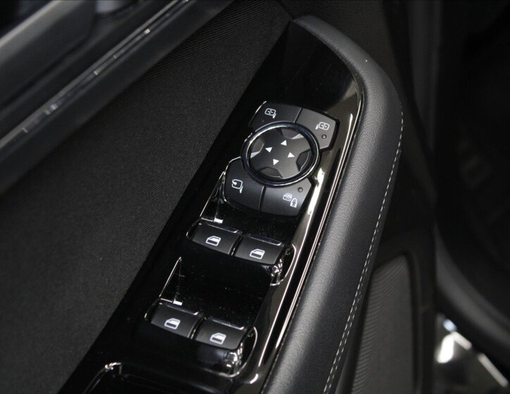 Ford S-MAX MPV 2,0 l 140 kw