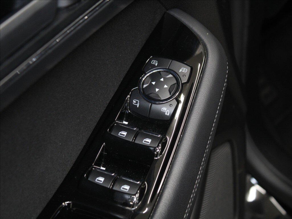 Ford S-MAX MPV 2,0 l 140 kw