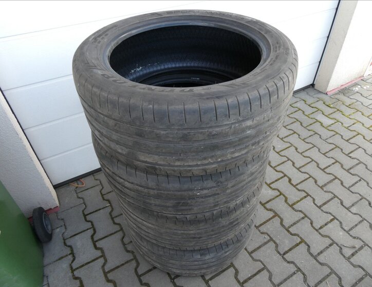 Volkswagen Touareg SUV / Terénní 3,0 l 180 kw