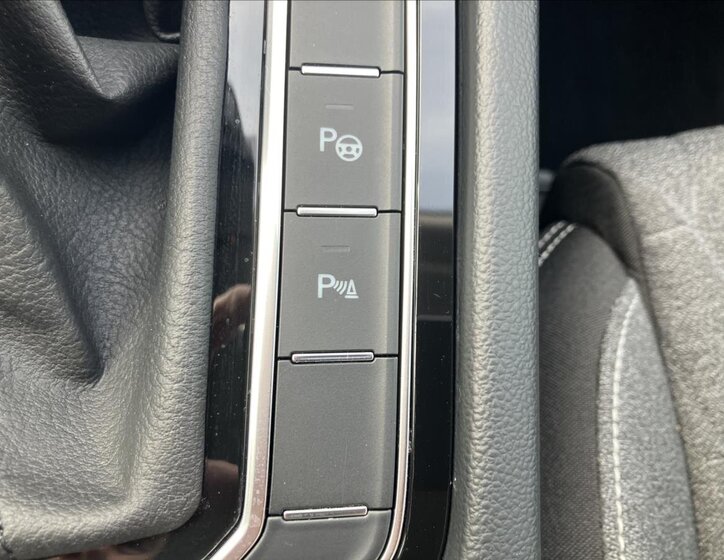 Volkswagen Passat Kombi 2,0 l 110 kw