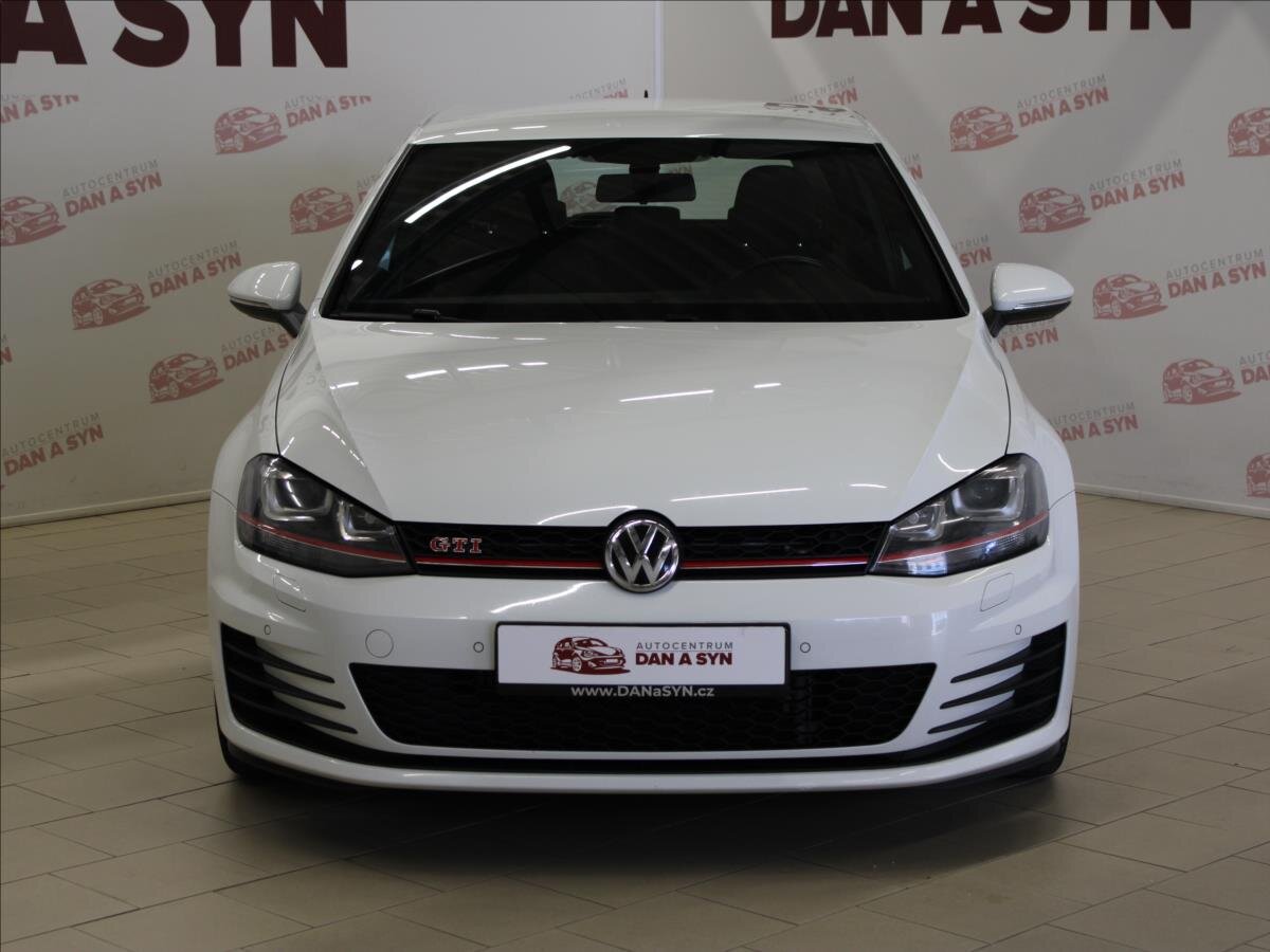 Volkswagen Golf Hatchback 2,0 l 169 kw
