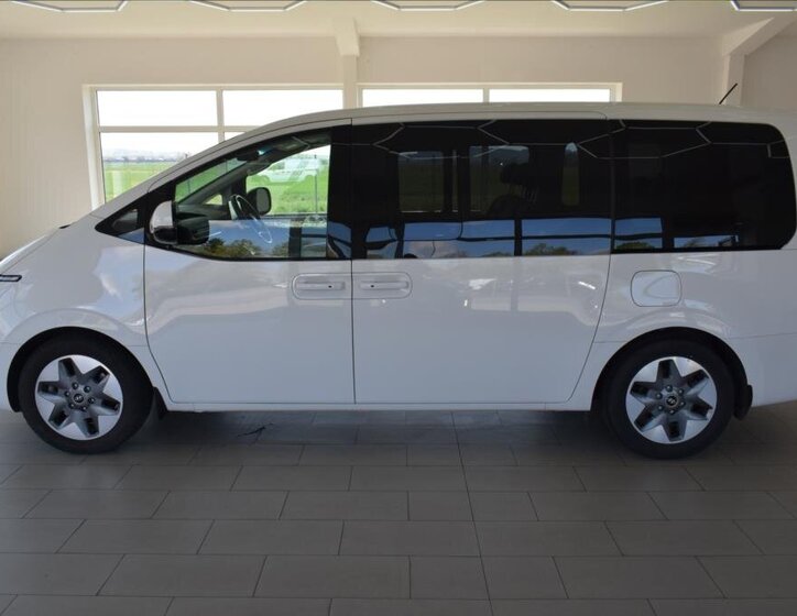 Hyundai Staria MPV 2,2 l 130 kw