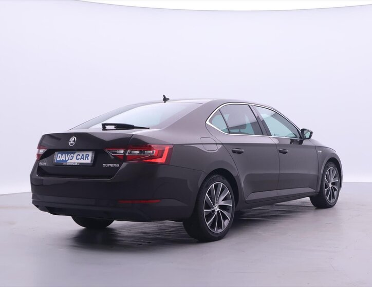 Škoda Superb Liftback 2,0 l 110 kw