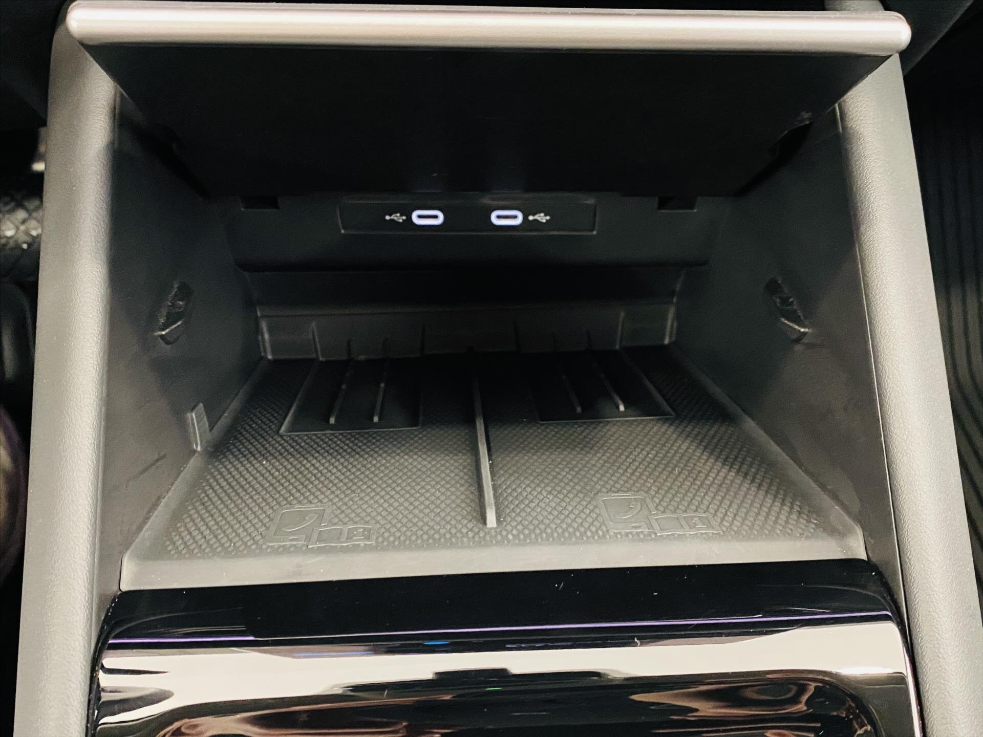 Volkswagen Tiguan SUV / Terénní 2,0 l 142 kw