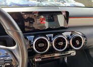 Mercedes-Benz Třídy A Hatchback 1,3 l 120 kw