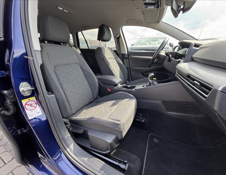 Volkswagen Golf Kombi 1,5 l 96 kw