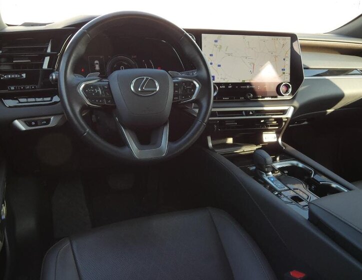 Lexus RX 350h SUV / Terénní 2,5 l 140 kw