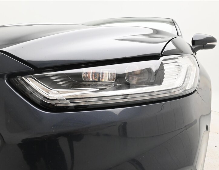 Ford Mondeo Sedan 2,0 l 140 kw