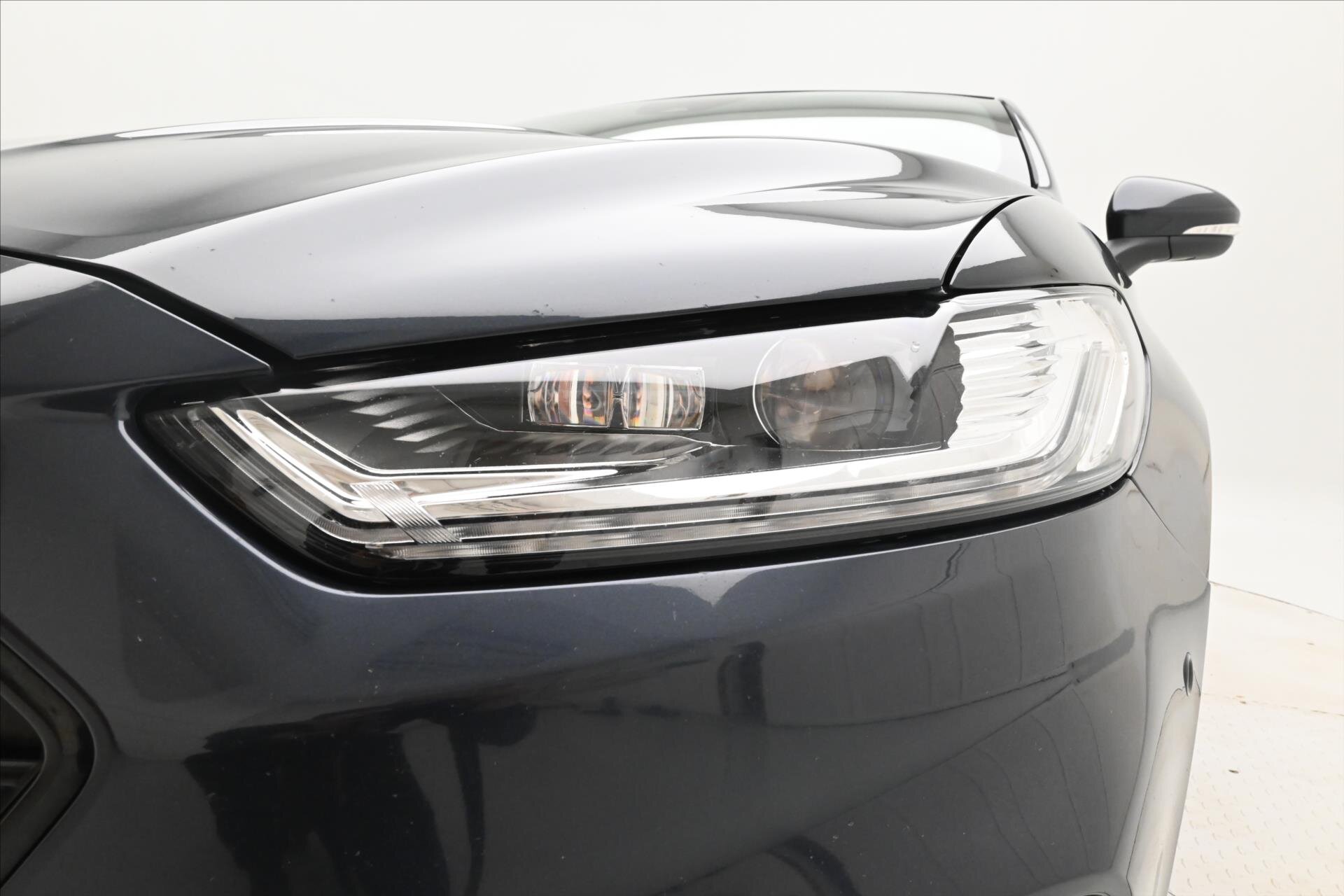 Ford Mondeo Sedan 2,0 l 140 kw