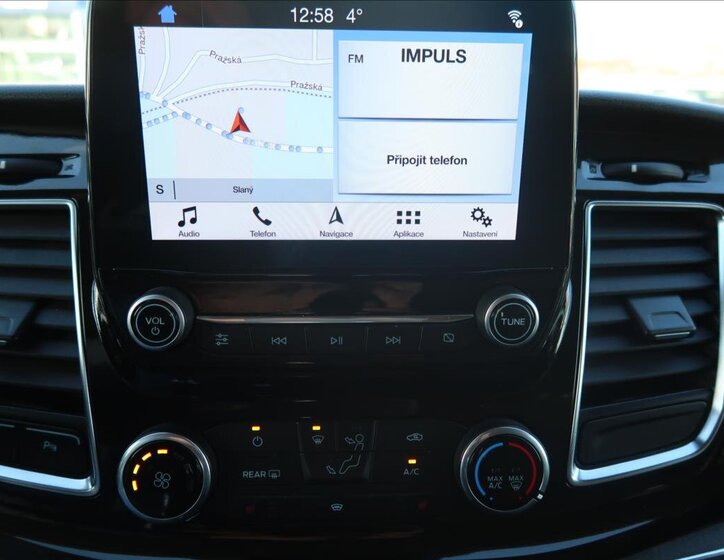 Ford Tourneo Custom 14